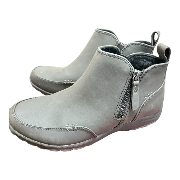 Skechers Relaxed Fit Dark Gray Boots size 7.5 - Picture 6 of 8